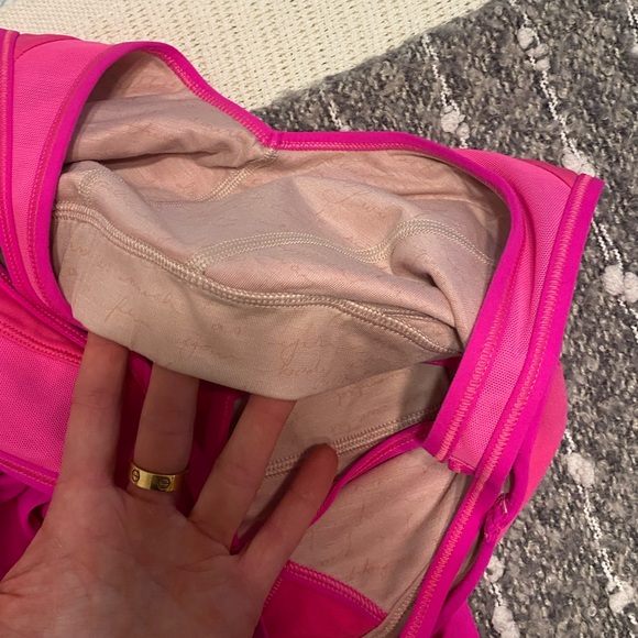 Lulu Lemon tank with built in sports bra - Picture 4 of 4